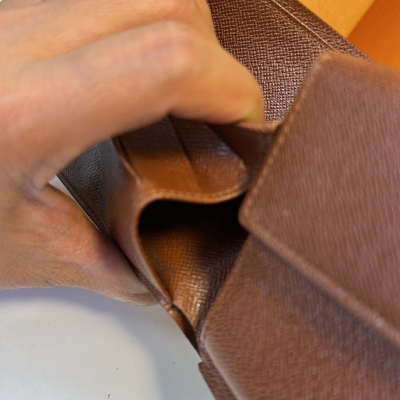 Louis Vuitton Portefeuille Marco Wallet - Picture 10 of 13